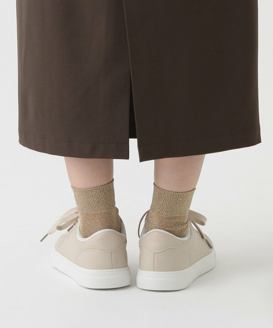 出所：アフタヌーンティー公式　防水スニーカー