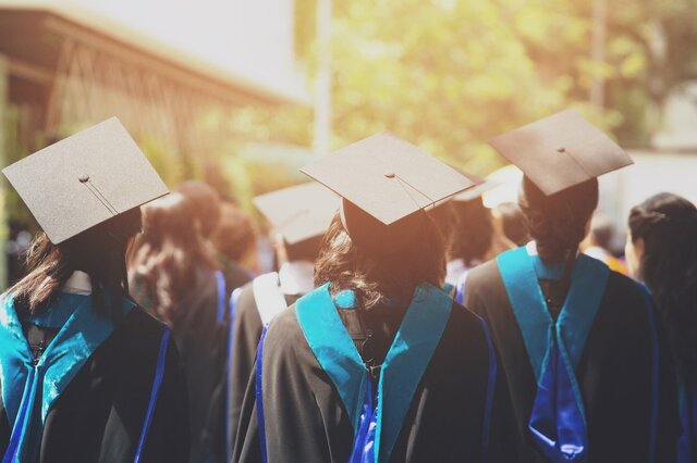 「慶應大学に行けばよかった」と一橋大出身者が後悔する理由
