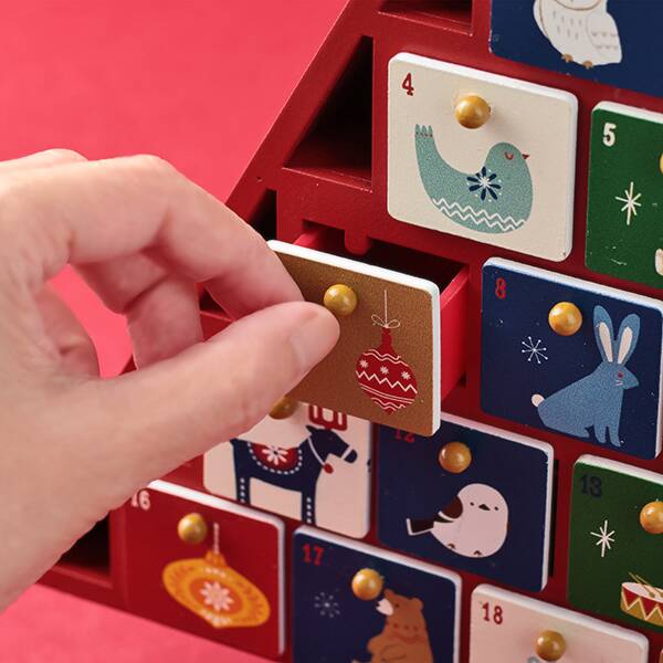 ツリー本体の高さは 31cmと、インテリアにもぴったりなサイズ感