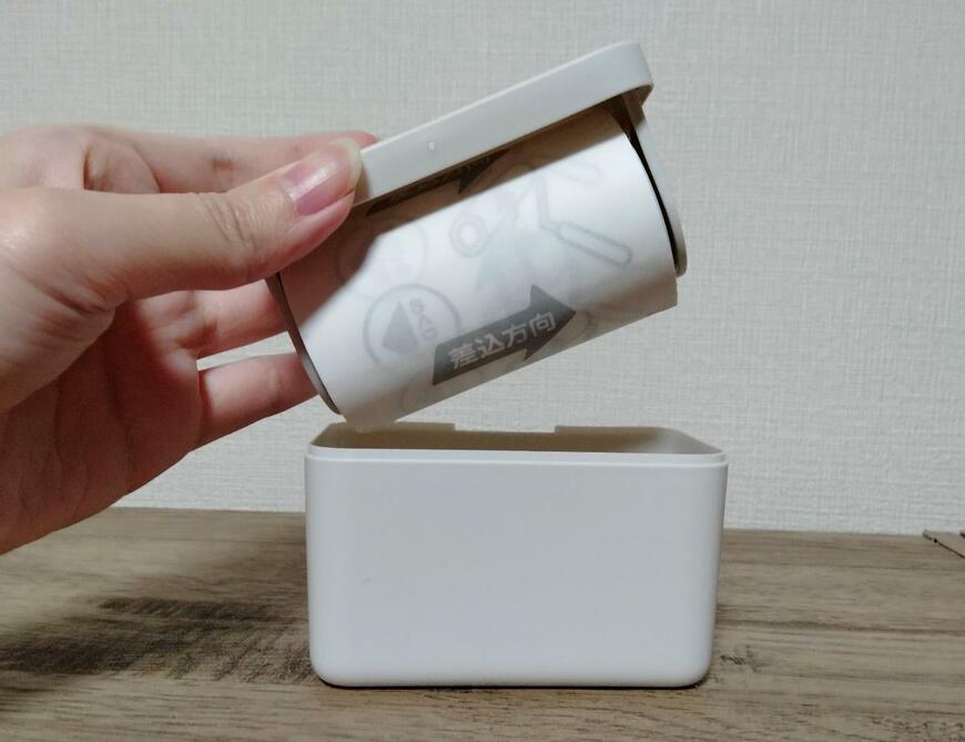 筆者撮影（セリア、1dpカーペットクリーナー）