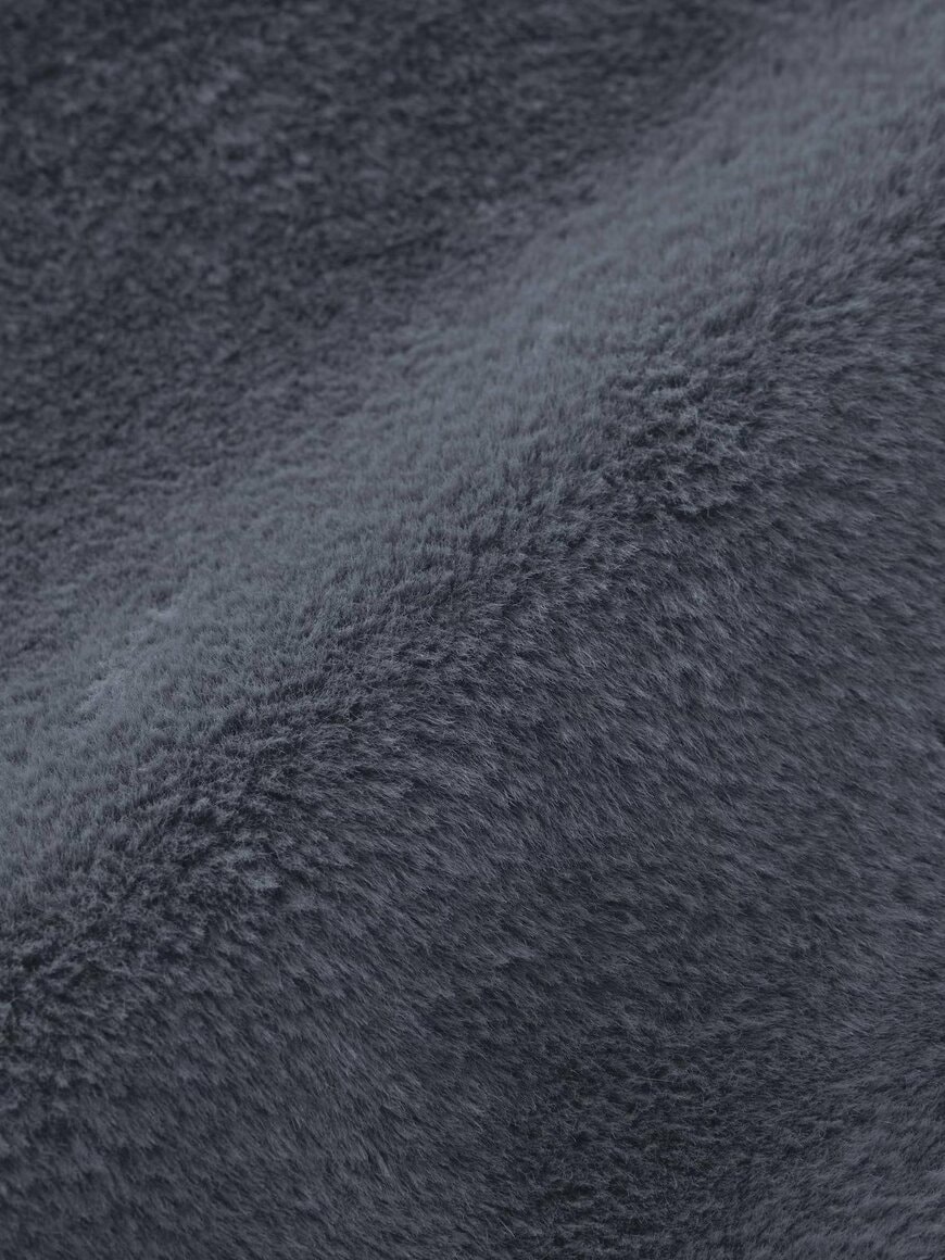 画像出所：GU公式オンラインストア