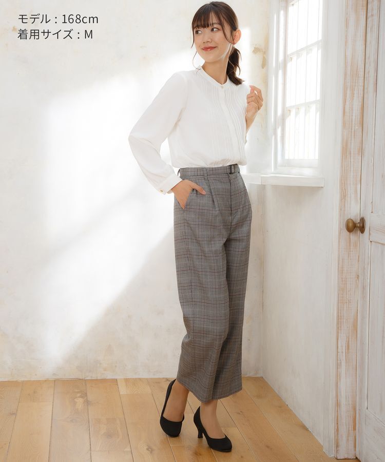 出所：ハニーズ公式通販サイト　ピンタックブラウス