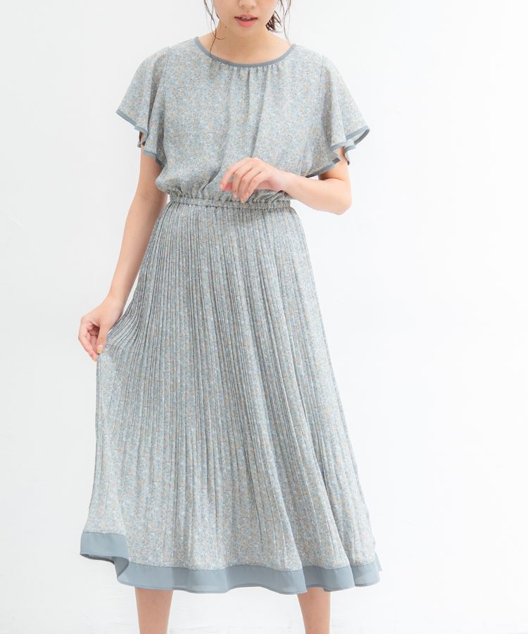 出所：ハニーズ　配色ワンピース