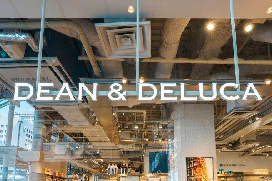 「チャコールグレーが定番商品として再入荷」DEAN＆DELUCA「5940円クーラーバッグ」「楽天ランク1位」