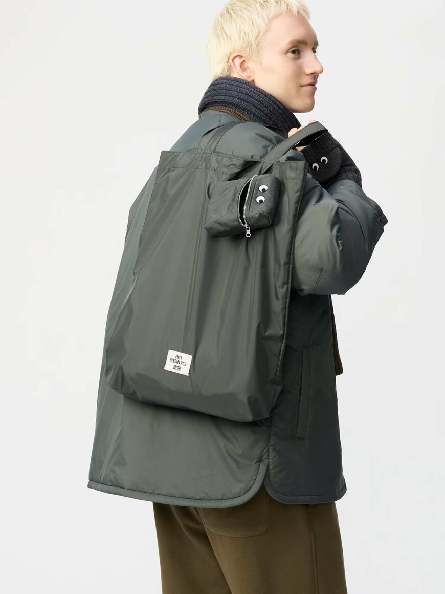 パッカブルバッグ