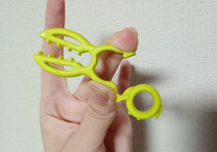 キャンドゥ、くつ下洗いの三兄弟3P画像