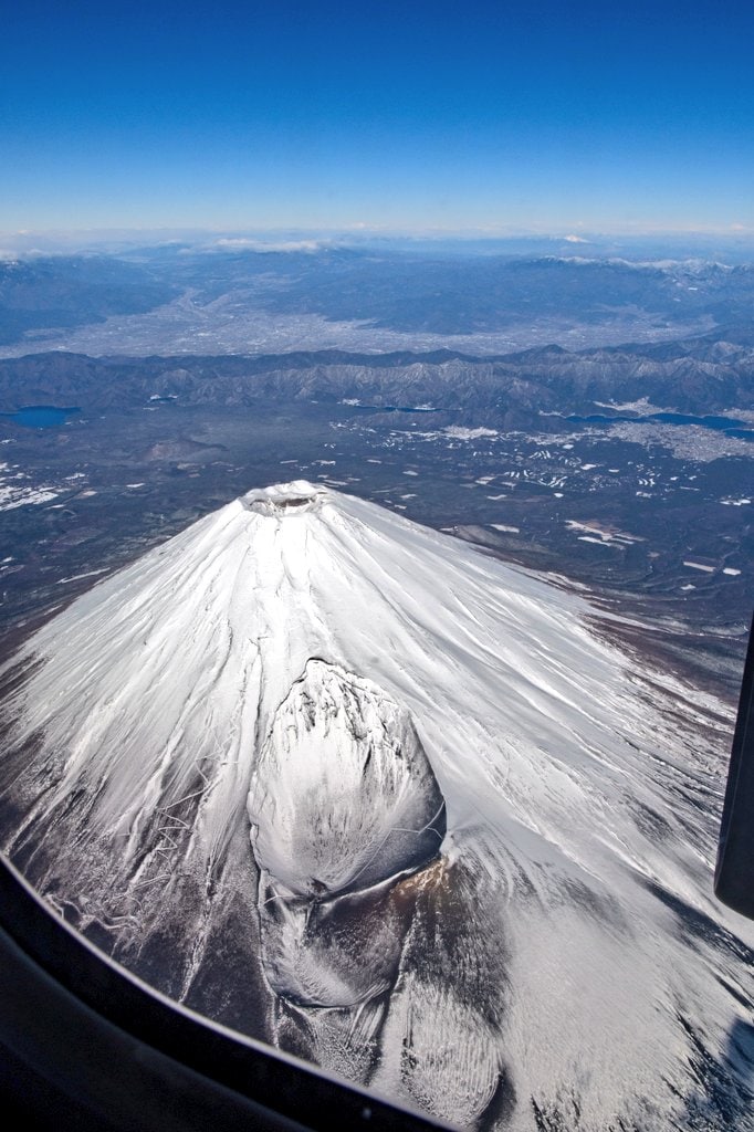 飛行機から撮影した富士山