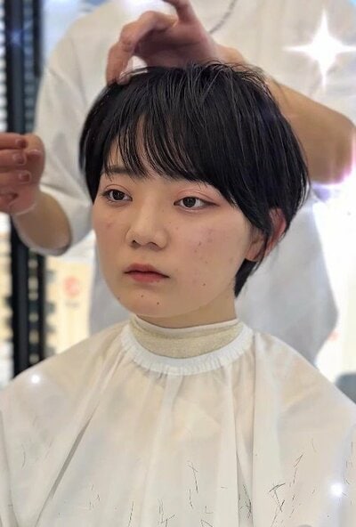 黒髪マッシュショートに！