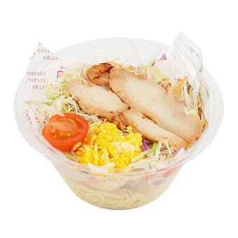 チキンと玉子のパスタサラダ