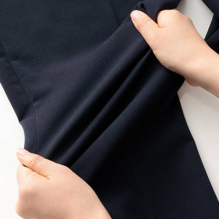 防汚機能やストレッチ、イージーケアといったハレナリーシリーズ共通の機能性