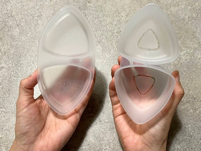 重なっていたおにぎり器を分けると、容器とフタの2種類に分かれる