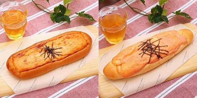 ローソンストア100の新商品：明太ブレッド　博多明太子使用（左：関東エリア、右：中部・近畿エリア）