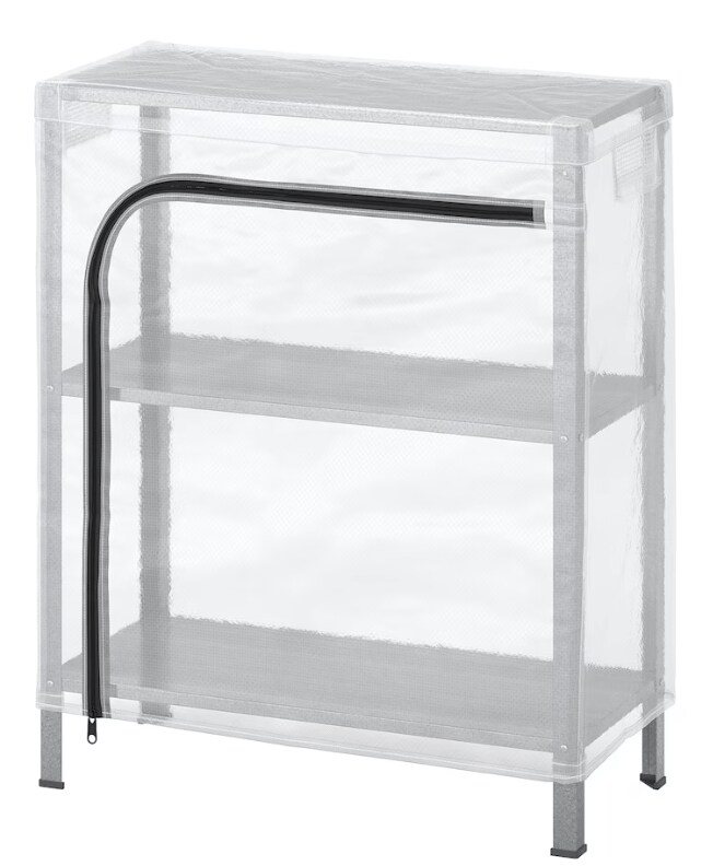 スチール製の棚とカバーがセットになった、便利なシェルフユニット