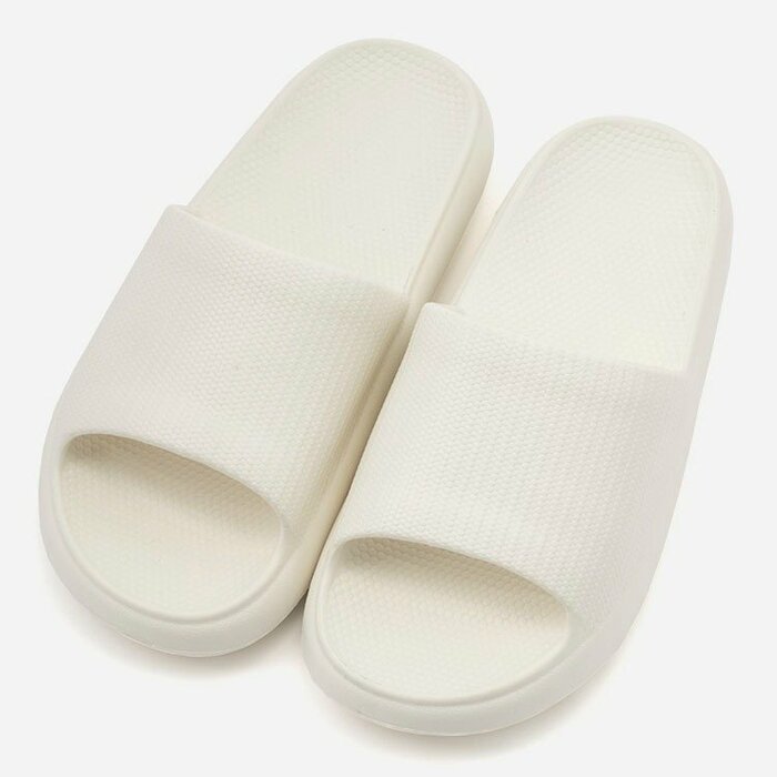 KEYUCA公式 抗菌防臭ふんわりコンフォートサンダル ホワイト