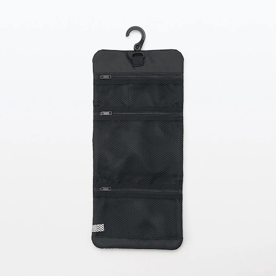 出所：無印良品ネットストア ポリエステル　吊るして使える小物ポケットケース