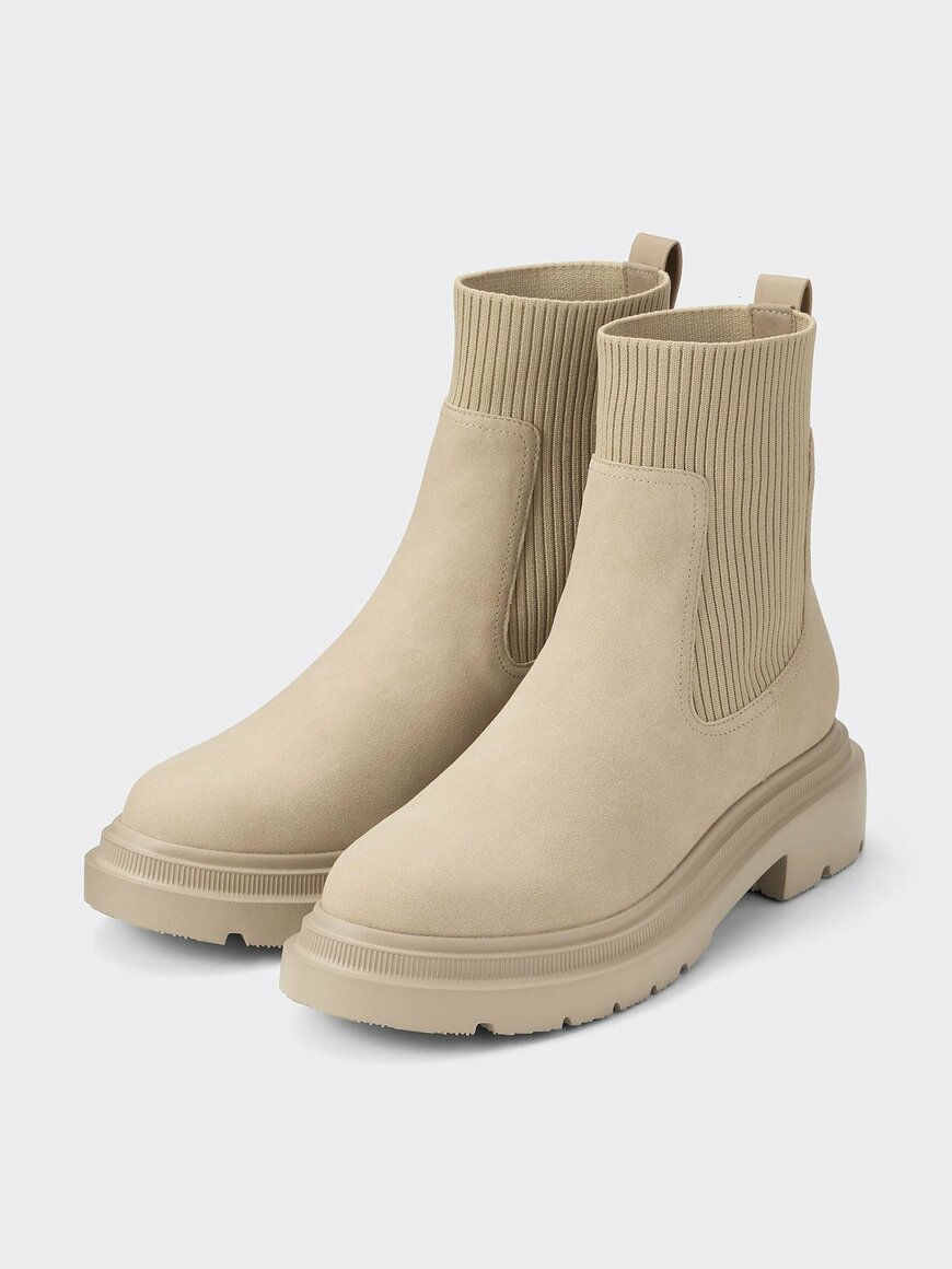 GU公式　リブニットソックスブーツ