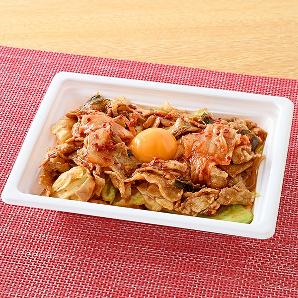 ファミリーマートの新商品:から旨い!豚キムチ炒め