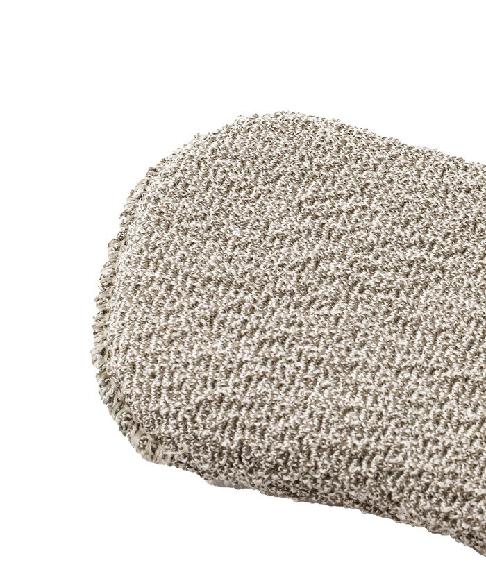 中心に窪みがある持ちやすい形