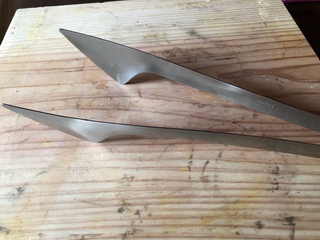 ambai「トング ステンレス」（筆者撮影、画像をクリックするとAmazonのページにジャンプします）