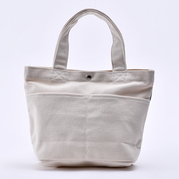 出所：しまむら　ミニトートバッグ(はらぺこあおむし)