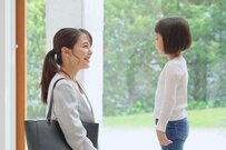 共働き主流も35年間フルタイム女性は増えず。2022年10月パートの厚生年金の適用拡大へ