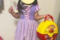 お姫様のような服が大好きだった2歳児　「4歳になった現在」の洋服の趣味に思わず二度見