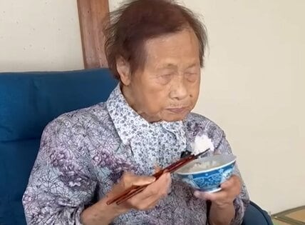 94歳が毎朝欠かさない「大根おろし」 庭仕事のあとに自分で作る朝ごはんに「理想の老後です」