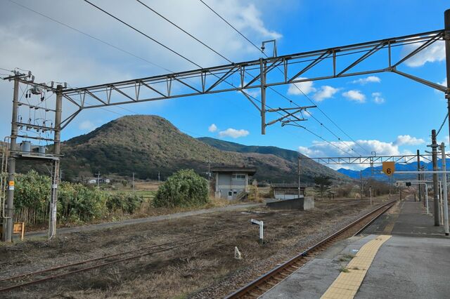 大分県の駅で目撃した「時刻表」に二度見　列車本数に「ネタかと思ったら実在する駅だった」