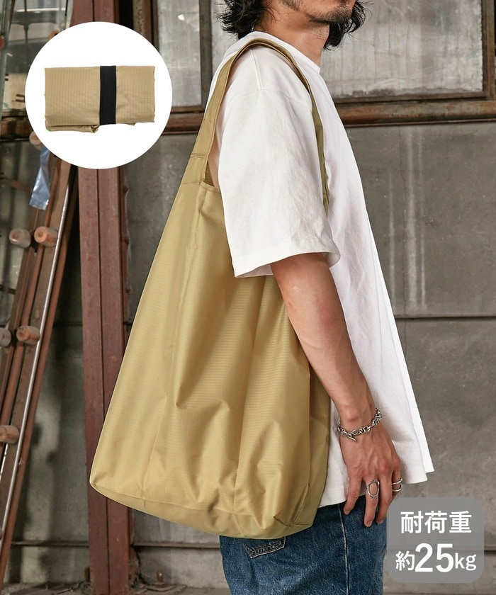 どんなファッションにも合わせやすい「ベージュ」