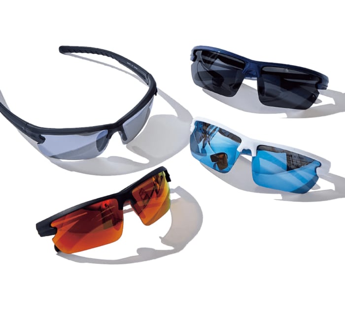 カラーバリエーションは、スタイルに合わせて選べる4色を展開