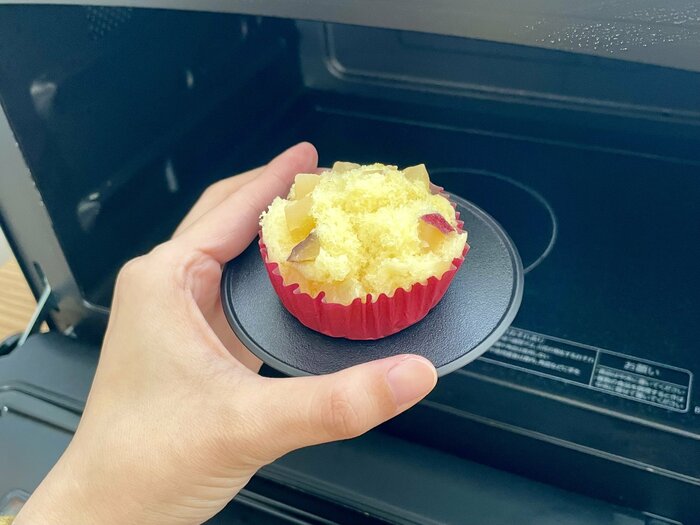 ちょっとあたためて食べたい気分のときも、電子レンジ対応なのでそのままでOK!