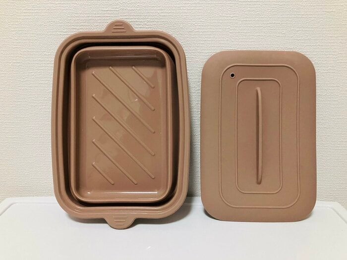 本体と蓋の2種類のパーツで構成されています