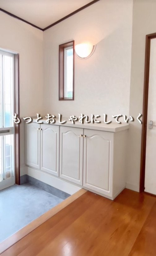 「センス良いよね」築32年中古戸建の玄関をウォールテープでリメイク！ジャパンディ風にアップデート