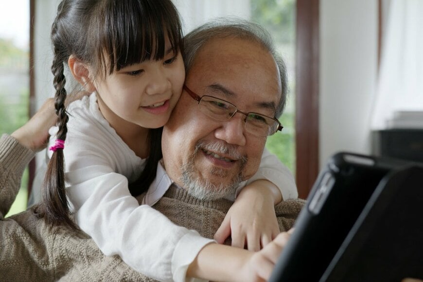 【シニアの貯蓄と年金】60歳代→70歳代世帯で平均はどれほど違う？老後に向けて考えたいこと