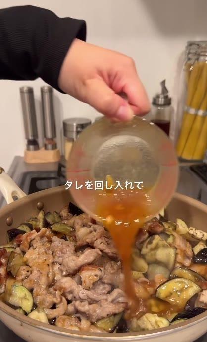 【平日5日分の弁当】「年300万貯める」28歳会社員が詰める「炒り卵に豚こまとナスの味噌炒め」がどっさり
