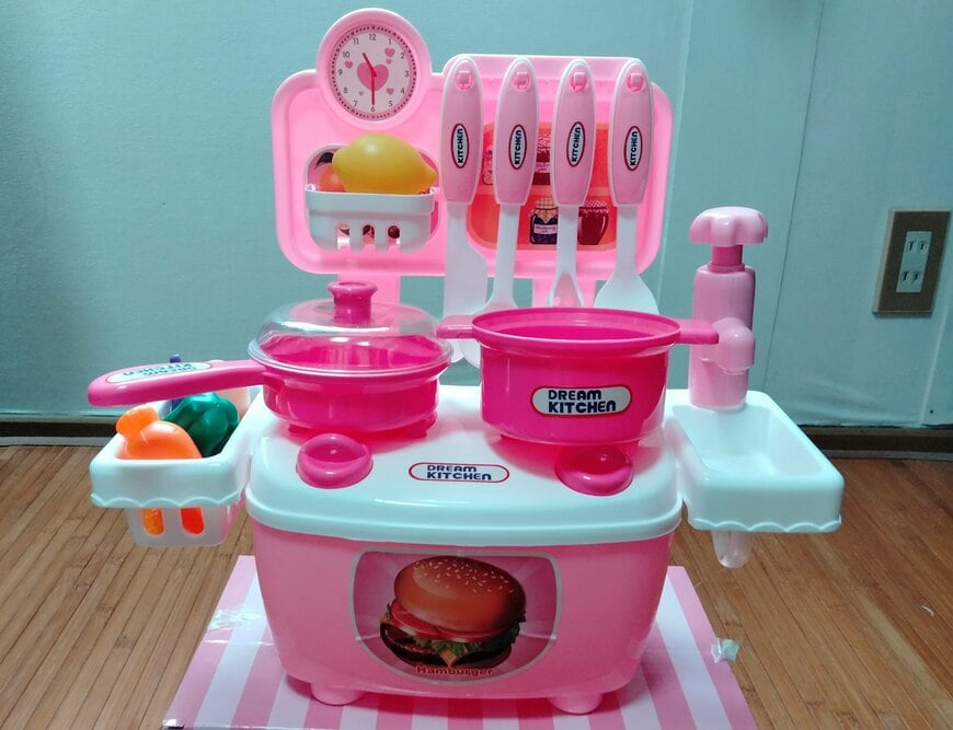 筆者撮影（ダイソー、ままごと（キッチン））