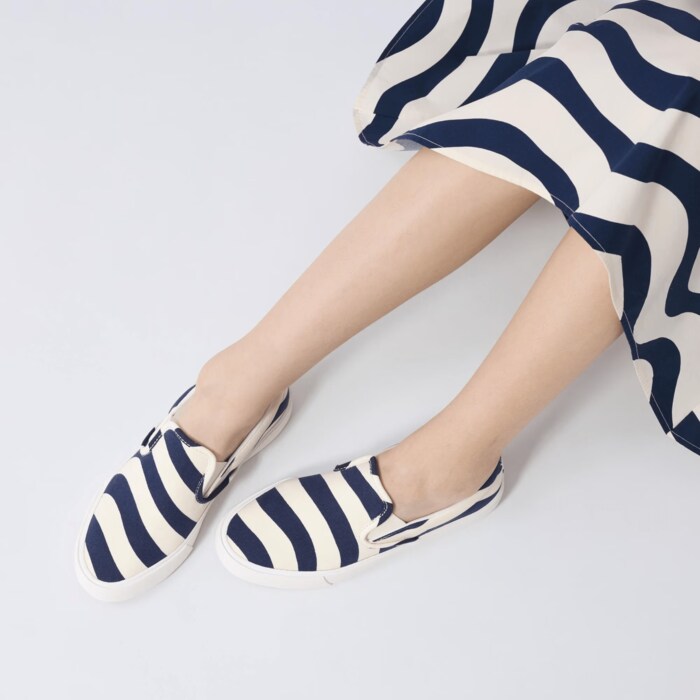 インソールは抗菌防臭加工をプラス