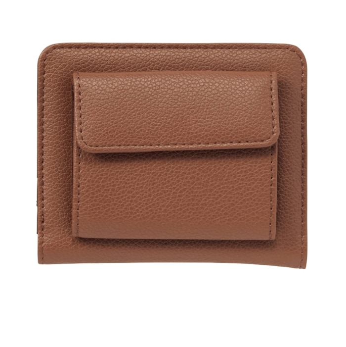 ブラウンカラー