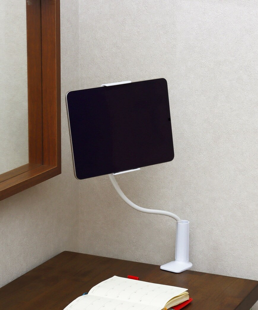 出所：パルグループ公式ファッション通販サイト 3COINSタブレットホルダー 