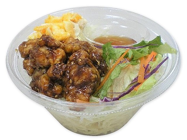 セブン-イレブンの新商品：甘辛鶏唐揚げと玉子マヨソースのパスタサラダ