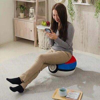 ニトリ公式通販ニトリネット モンスターボールオットマン(ポケットモンスター)商品画像