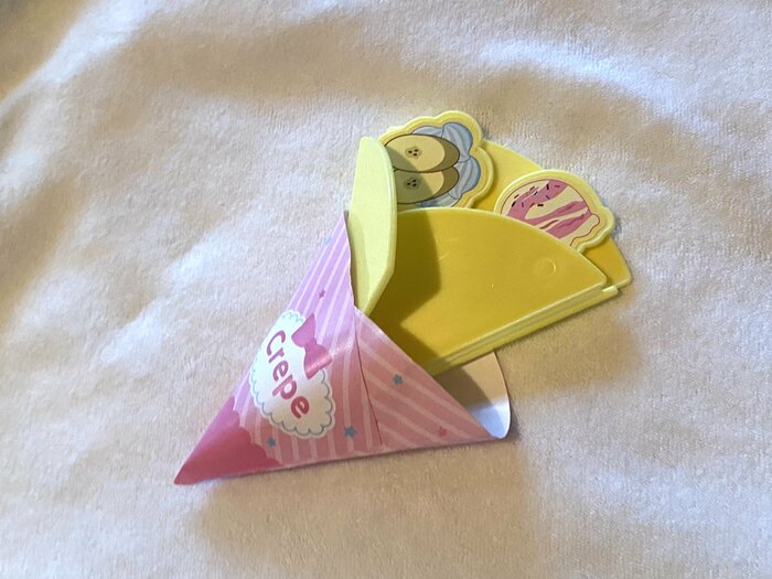 折りたたんだクレープがすぐに開いてしまうことが難点