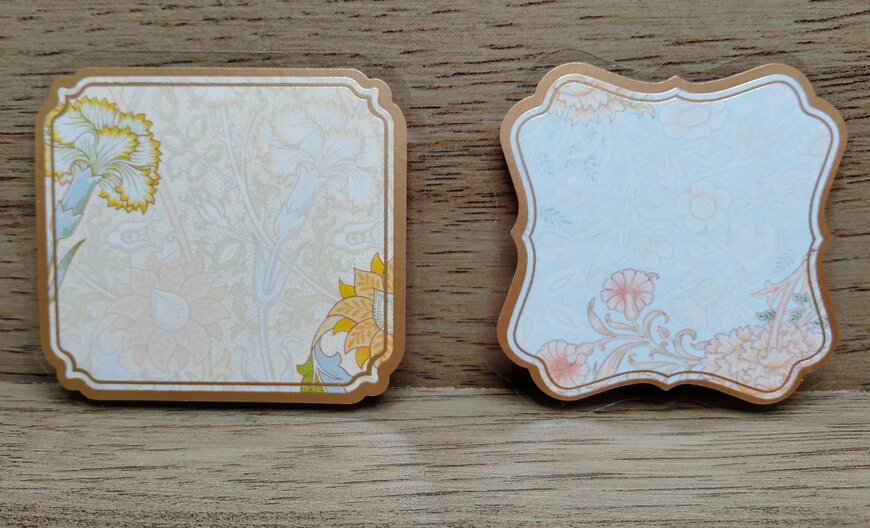 筆者撮影（セリア、ウィリアム・モリスのフレークシール）