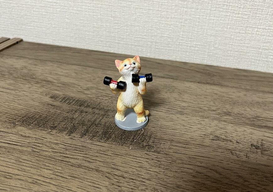 ダイソー、レジン置物（ネコ、ハムスター）画像