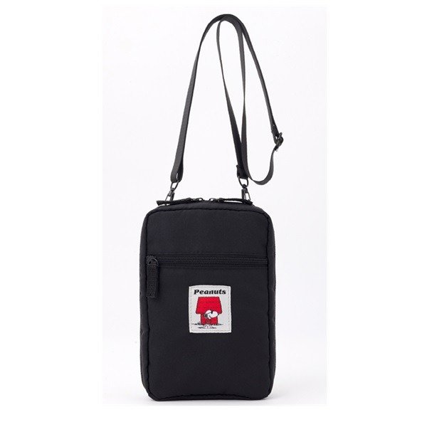 ファミリーマート公式　SNOOPY JOE COOL めっちゃ整う! オールインショルダーバッグ BOOK（外）