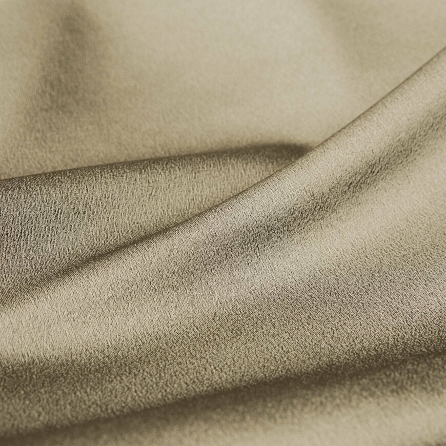 ユニクロ公式　サテンキャミソールワンピース