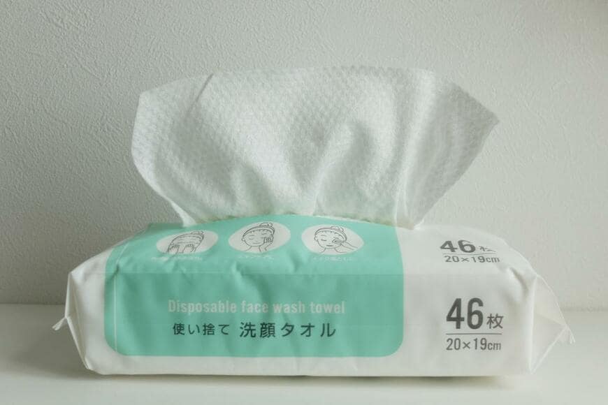 セリア　使い捨て洗顔タオル