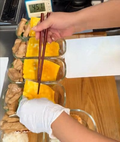【やる気40％弁当】にんにくの風味がたまらない…忙しい会社員主婦が作る〈トンテキガーリック弁当〉が美味しそう