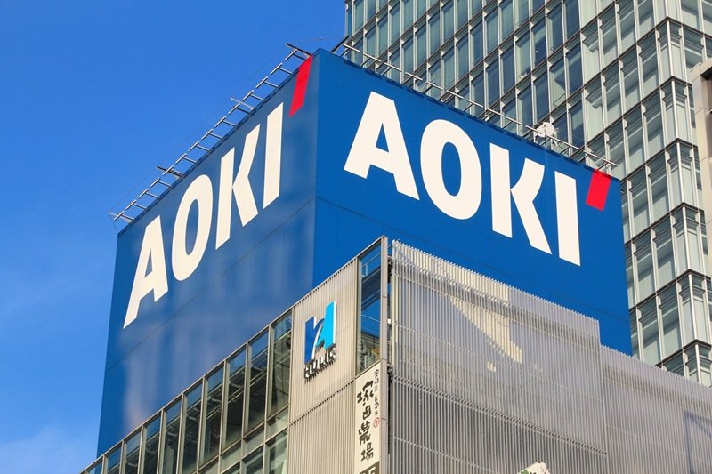「timeleszが変えるスーツの常識」AOKIスーティング「1.4万いいねの反響」働く男性の新スタイルに注目
