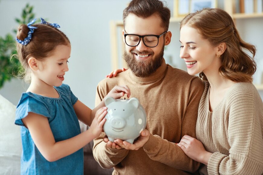 ママが「子どものために削りたくないお金」、逆に「節約したいお金」それぞれのトップ3は？